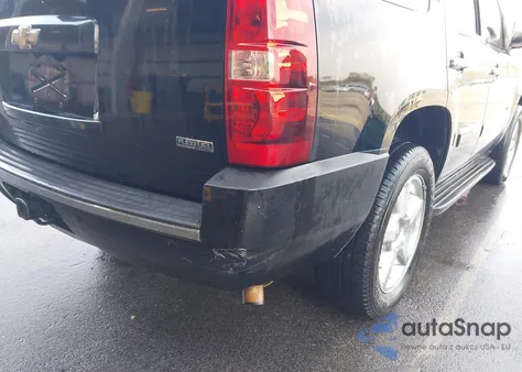 2011 Chevrolet Tahoe Ltz z USA, uszkodzony, nr VIN 1GNSKCE05BR138619